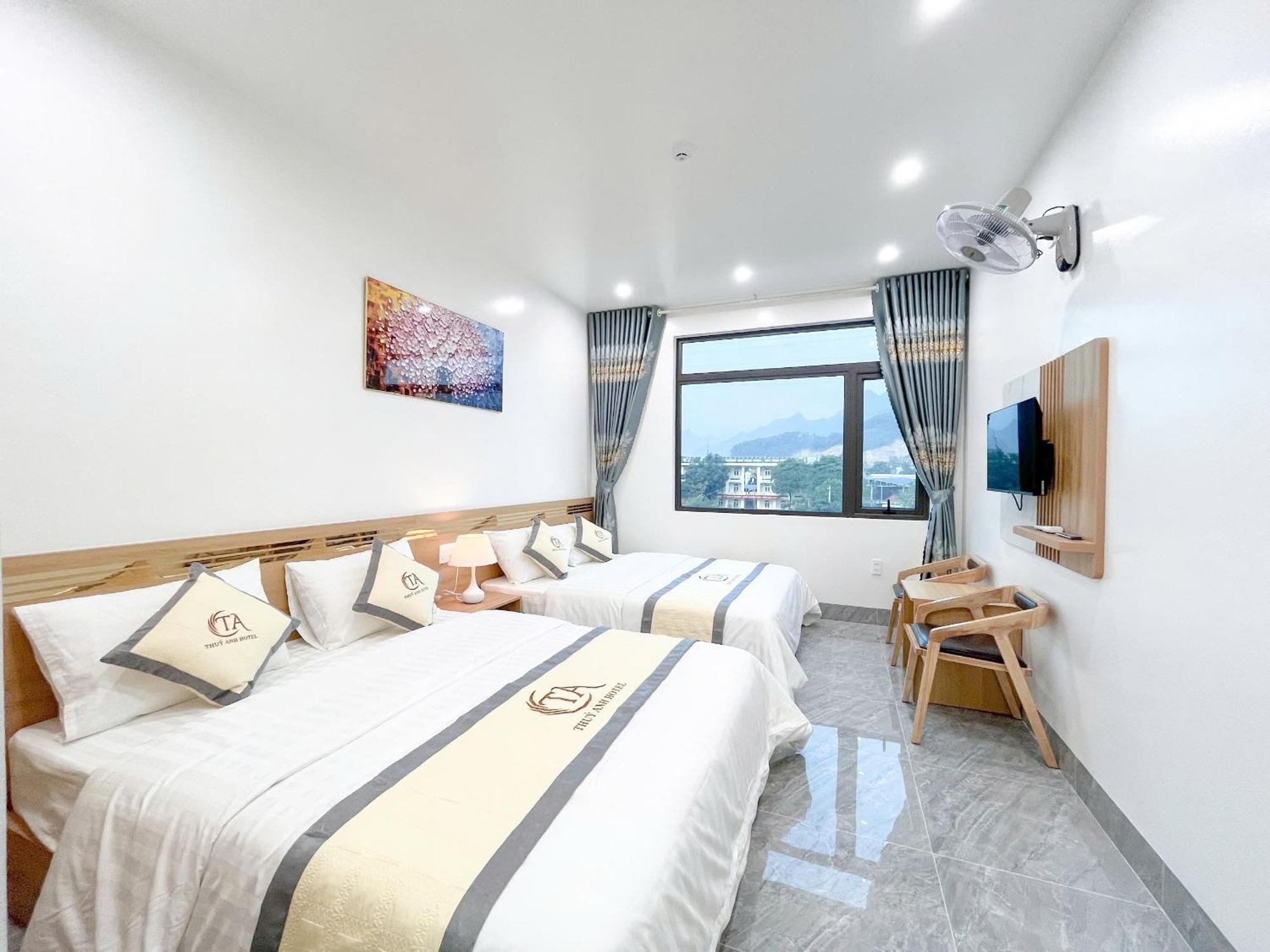 הא גיאנג Thuy Anh Hotel מראה חיצוני תמונה