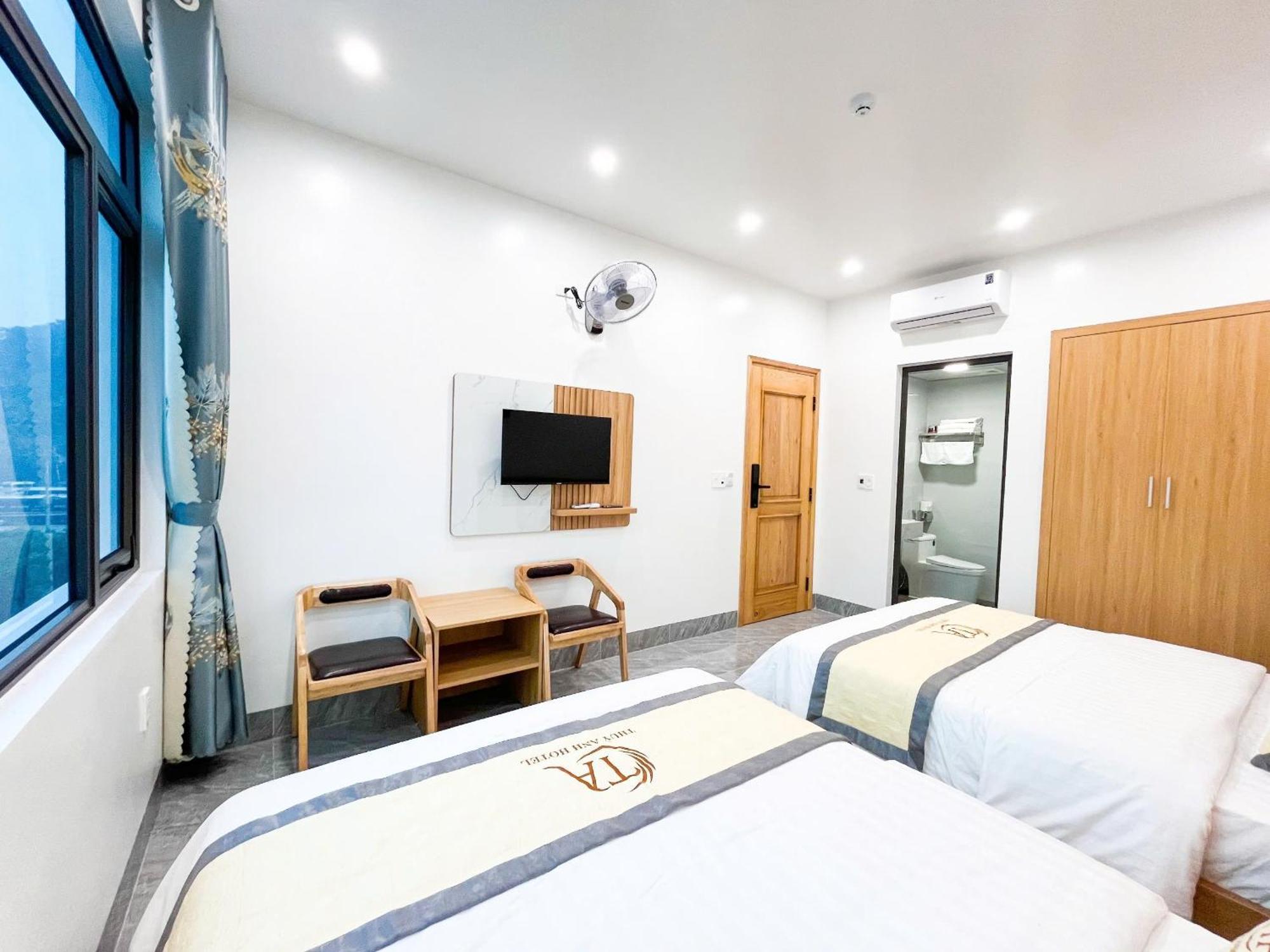 הא גיאנג Thuy Anh Hotel מראה חיצוני תמונה