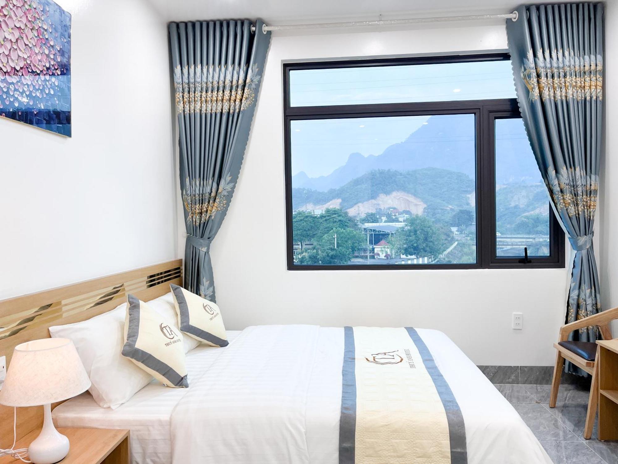 הא גיאנג Thuy Anh Hotel מראה חיצוני תמונה