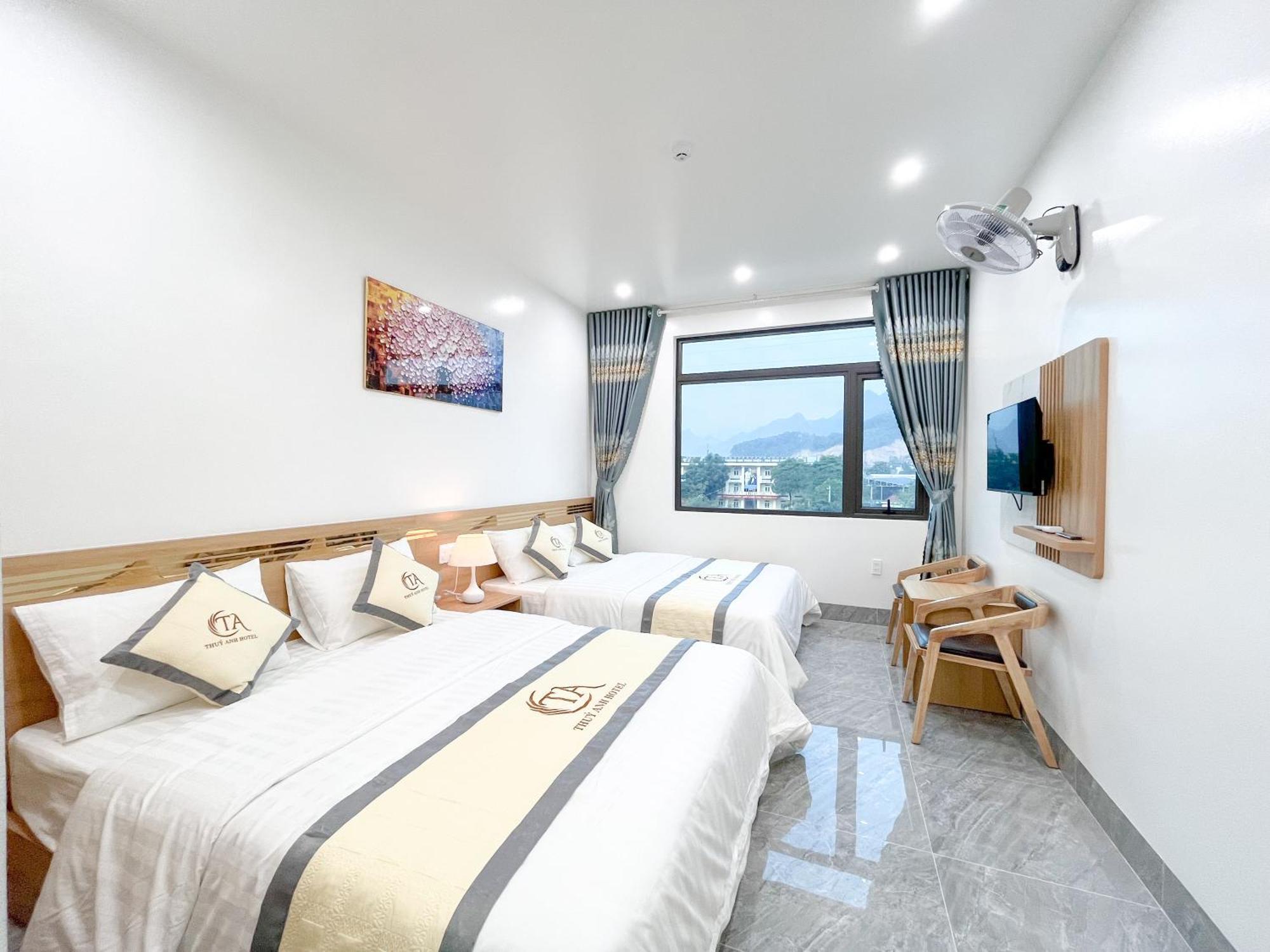 הא גיאנג Thuy Anh Hotel מראה חיצוני תמונה